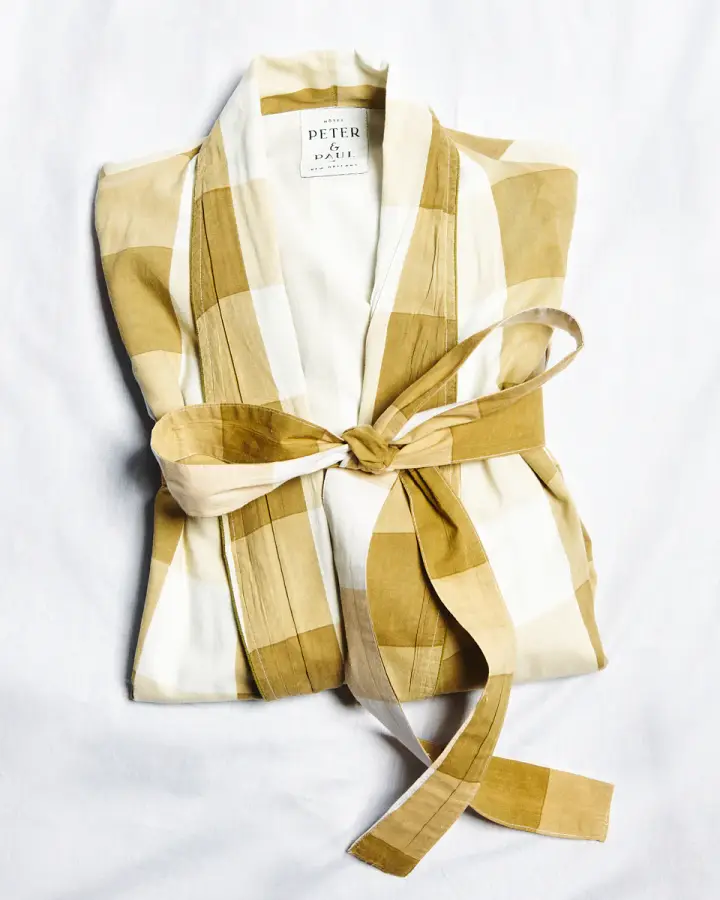 Robe collection, for Peter & Paul: photograph 2 of 5